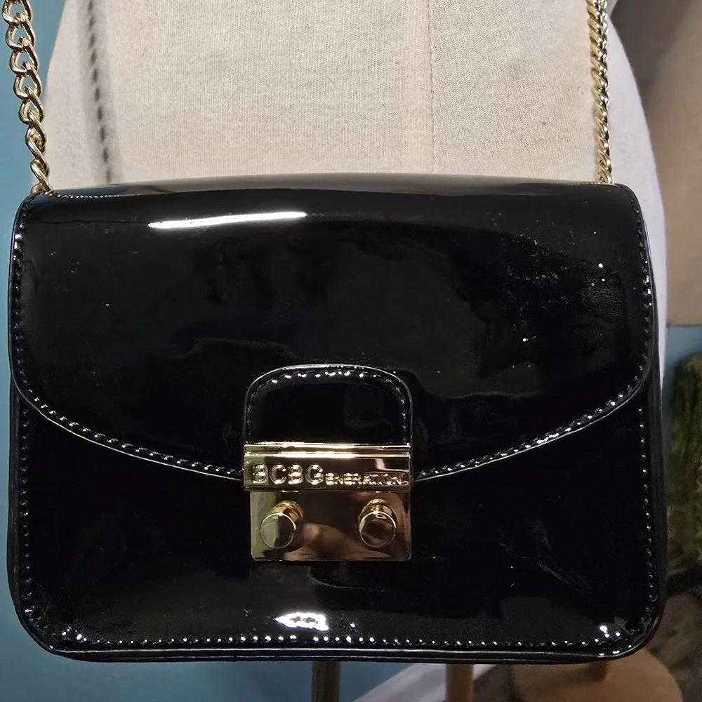 ⚡️Elegant BCBG Black Patent Crossbody Bag